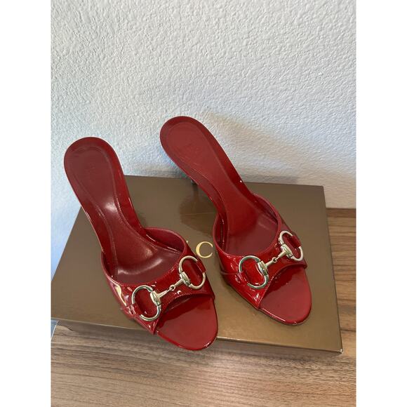 Gucci Red Patent Leather Horsebit Mules (Size 7B) - Picture 2 of 3